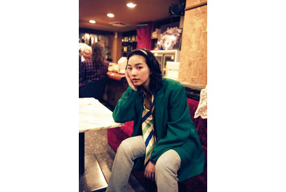 のん演じる加代子の80年代スタイルに注目『私にふさわしいホテル』 画像