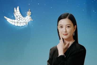 俳優イ・ソジンと交際説も出た女優チョン・ユミ、上品で華やかな美貌に釘付け…「まるで女神」【PHOTO】 画像