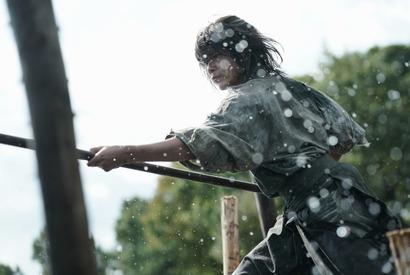 長尾謙杜が「どんどん変わっていく」役と共に成長『室町無頼』場面写真 画像