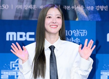 女優イ・セヨンの華麗なる変身！“確信の中殿像”から“ピリ辛な初恋”へ 画像