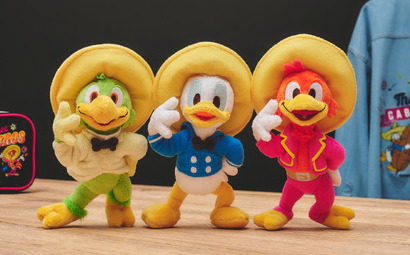 ディズニー『三人の騎士』公開80周年記念の新コレクション登場 画像