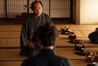 「笑顔なのに目は笑ってない」風間俊介“鶴屋”に恐怖の声続出…「べらぼう」7話 画像