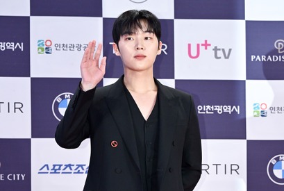 人気急上昇『あいつは黒炎竜』の主演チェ・ヒョヌクがラブコメを盛り上げる 画像