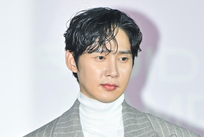 “SNS誤投稿”で自粛中のパク・ソンフン、復帰の可能性。同事務所のハン・ジミンと共演なるか 画像