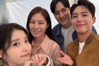 「まだまだ余韻に…」パク・ボゴムが『おつかれさま』最終回のオフショット公開！【PHOTO】 画像