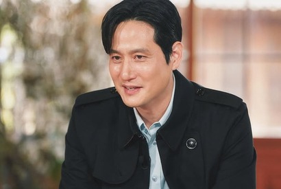 『おつかれさま』俳優パク・ヘジュン、IUとの心温まるエピソードを披露「お父さんが奮発するからね」 画像