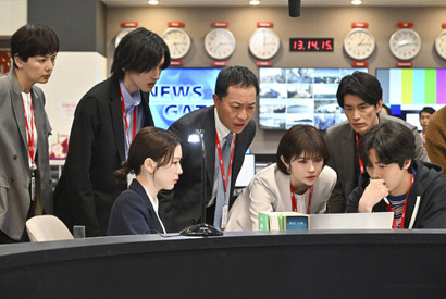 「ラスボスは…」「裏がある感じ」高橋英樹“国定会長”の発言に考察の声上がる…「キャスター」2話 画像