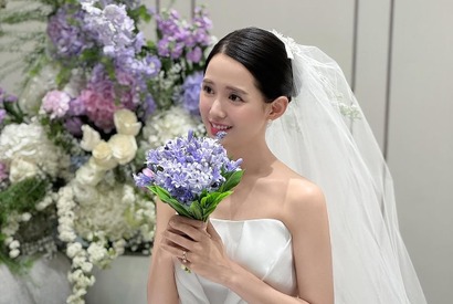 “狂乱の結婚式”で話題の女優ナム・ボラ、祝福してくれた人たちに感謝のコメント「人生の一片を分かち合った」 画像