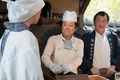 「あんぱん」阿部サダヲ、“ヤムさん”の「戦争への思いも、このあと明らかになる」 画像