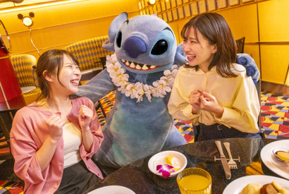 【ディズニー】映画『リロ＆スティッチ』公開記念メニューがアンバサダーホテルに新登場！レストランにはスティッチも 画像