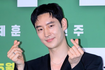 映画に重なる自分の物語、イ・ジェフンが語るIMF危機と休めない今の理由 画像