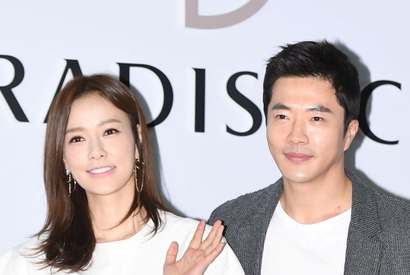 付き合いたて？“結婚17年目” クォン・サンウ♡ソン・テヨン夫婦、変わらぬ美しさと甘さに反響【PHOTO】 画像