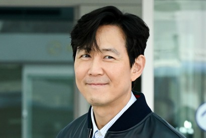 イ・ジョンジェ、『イカゲーム』の成功に酔わず語る“俳優としての信念”。その裏にあった葛藤と感謝 画像