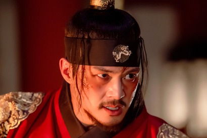 ユク・ソンジェ×キム・ジヨン『鬼宮』監督が明かす“八尺鬼”誕生秘話 画像