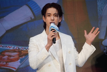 JO1佐藤景瑚、鍛え上げた肉体美を披露「アベンジャーズになるために、毎日トレーニング」 画像