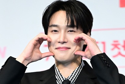 2025年の出演作すべてがヒット記録中！俳優カン・ユソク、演技力＆人気で“今年の顔”に急浮上 画像