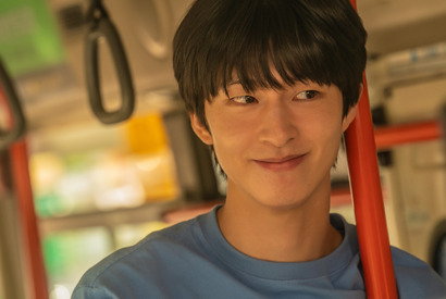 「弱いヒーロー」から変身　ホン・ギョン、ひと目ぼれする『君の声を聴かせて』場面写真 画像