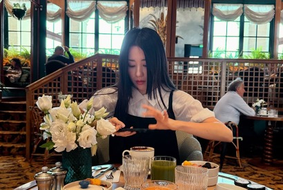 『トンイ』女優パク・ハソン、可愛さ全開で“パリで朝食を”。優雅なひとときに反響【PHOTO】 画像