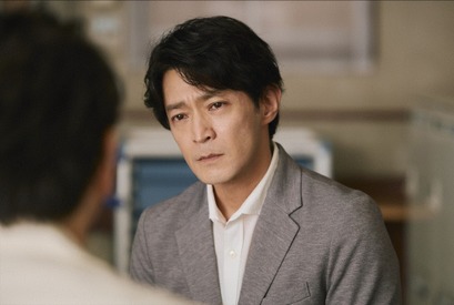 「重みがある」松本潤“徳重”の前で葛藤を露わにする津田健次郎“堀田”の姿に共感の声上がる…「19番目のカルテ」3話 画像