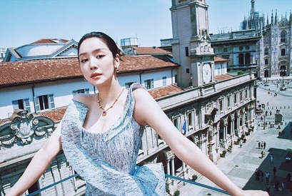 “19禁時代劇”『元敬』主演チャ・ジュヨン、ミラノに降臨…大胆ドレス姿に視線集中！ 画像