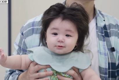 18歳年下の日本人女性と結婚した俳優シム・ヒョンタク、生後6カ月の愛息が“上位3％”と判明！ 画像