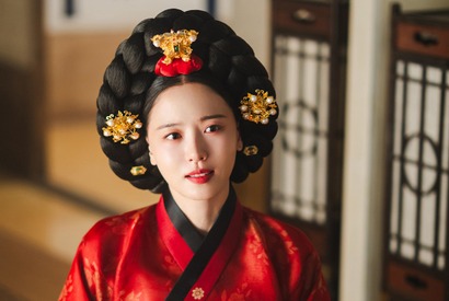 Netflix話題作『暴君のシェフ』に品格を加えたカン・ハンナ。“悪女”なのに目が離せない！ 画像