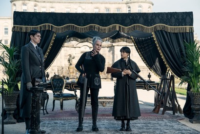 主人公をサポート！「ウェンズデー」シーズン2の謎に迫るキーパーソンをおさらい 画像