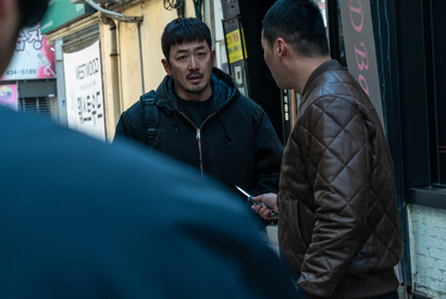 ハ・ジョンウ＆キム・ナムギル、自身の演じたキャラクターについて語る『ブロークン 復讐者の夜』メイキング映像 画像