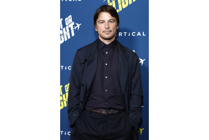 ジョシュ・ハートネット、パトカーとの衝突事故で病院へ搬送 軽傷ですでに撮影に復帰 画像