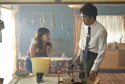 「悲しい過去がありそう」宮﨑あおい“四季”にSNSでは様々な考察も「ちょっとだけエスパー」1話 画像