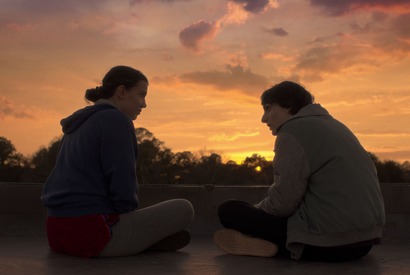 「自分に正直に、仲間にも正直に」「ストレンジャー・シングス 5」ホーキンスの仲間たちが最後の決戦に挑む予告編 画像