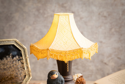 『ファンタスティック・ビースト』魔法動物ベビーニフラーを表現したランプが発売 11月7日より 画像