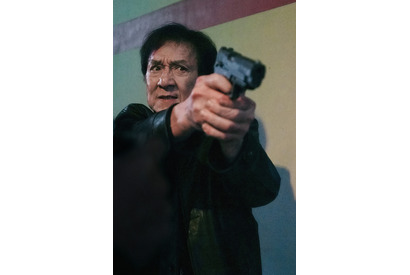 ジャッキー・チェンが吠え、SEVENTEENジュンが舞う　熱いバトル繰り広げる『シャドウズ・エッジ』アクション予告 画像