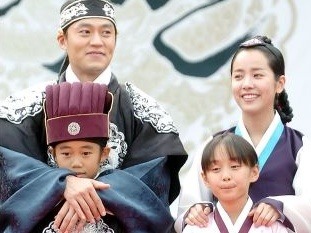 あの人は今/『イ・サン』天才子役の成長と苦悩。30歳になった写真入手!! 画像