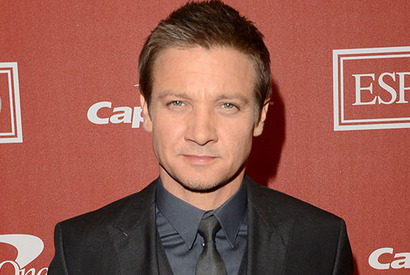 ジェレミー・レナー、行方不明の愛犬捜索をFacebookで呼びかけ 画像