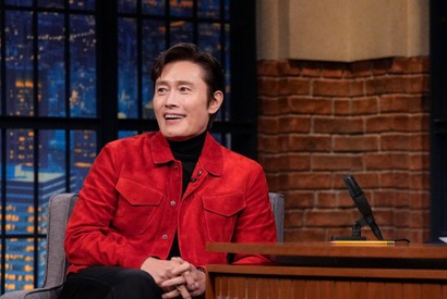 米トーク番組に出演したイ・ビョンホン、新作映画の裏話でスタジオを沸かした！ 画像