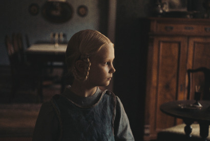 「生きているか死んでいるか どこでわかるの？」少女たちの抱える得体の知れない不安捉える『落下音』本予告＆シーン写真 画像