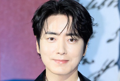 イ・ジュニョク、実は「本物の王族」だった… 映画舞台挨拶で監督が“驚きの血筋”を暴露！ 画像