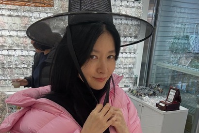 イ・ヨンエが伝統市場で“爆買い”？気さくな交流＆お茶目な一面にほっこり【PHOTO】 画像