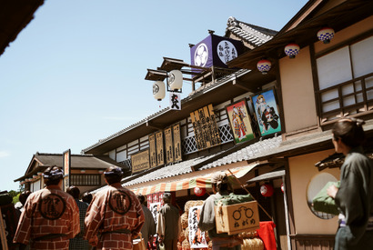 “ひとつの国”として構想『木挽町のあだ討ち』江戸の芝居小屋を再現した舞台美術に注目 画像