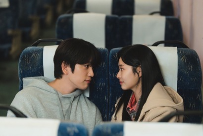Netflix配信『愛の光』主演ジニョン＆キム・ミンジュ、完璧なケミを予告「相性は100点」 画像
