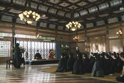 永瀬廉“玲夜”が吉川愛“柚子”を迎え入れる『鬼の花嫁』本編映像 ビジュアルカードの入プレ配布も決定 画像