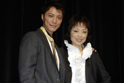 25歳差恋愛誕生？　クミコ、ピアフに捧げる「愛の讃歌」に成宮寛貴もホレボレ 画像