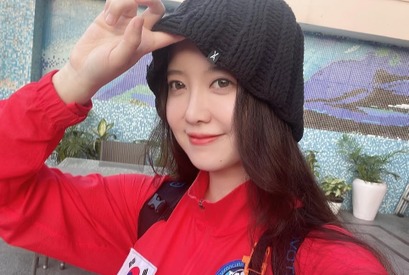 『花より男子』女優ク・ヘソンの驚くべき挑戦。サッカーW杯の躍進を祈りヒマラヤへ【PHOTO】 画像