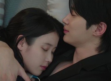 IU×ビョン・ウソク、契約結婚流出で波乱　『21世紀の大君夫人』自己最高記録 画像