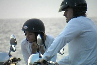 気のおけない友人たちと癒しの時間を過ごす、休養中のオーウェン・ウィルソン 画像