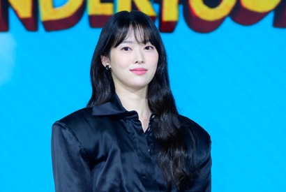 『ワンダーフールズ』女優チョン・イソ、爽やかな清純ルックからシックまで“変幻自在”の美しさで魅了【PHOTO】 画像