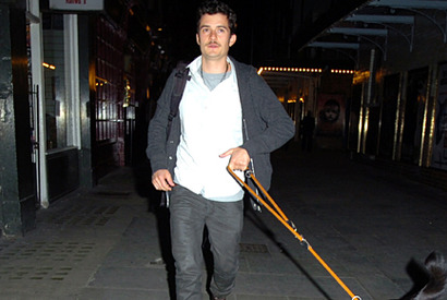 オーランド・ブルーム、深夜のL.A.で軽い交通事故を起こす 画像