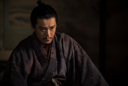 織田信長役・小栗旬、“お前じゃない”は「脚本にはなかった」大河ドラマ「豊臣兄弟！」 画像