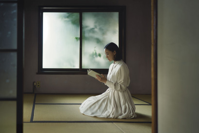 蒼井優の印象的な姿捉える『無用の人』場面写真　原田マハ監督デビュー作、サン・セバスチャン国際映画祭コンペ部門に選出 画像